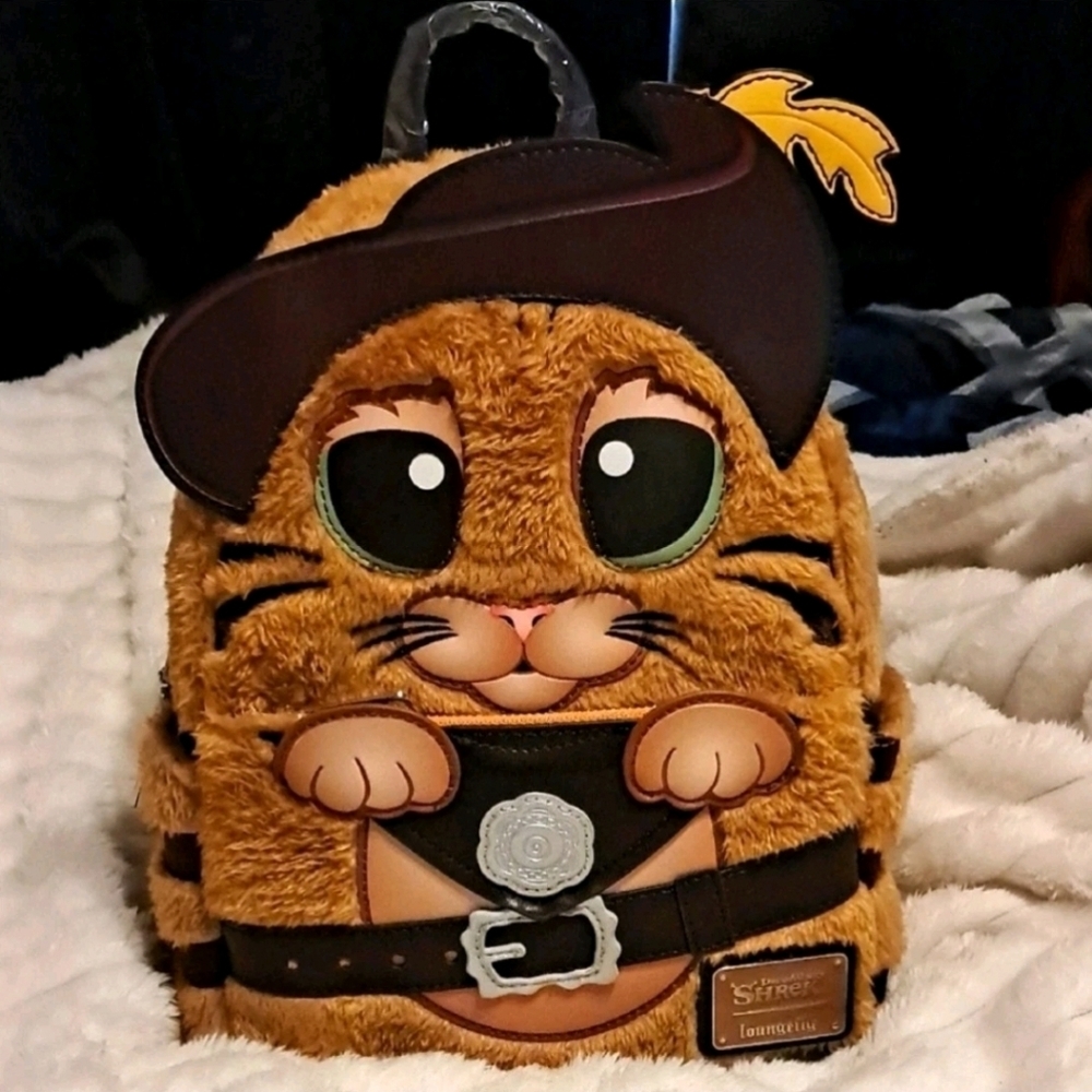 New With Tags Loungefly Shrek Puss In Boots Plush Cosplay GRAIL Mini Backpack